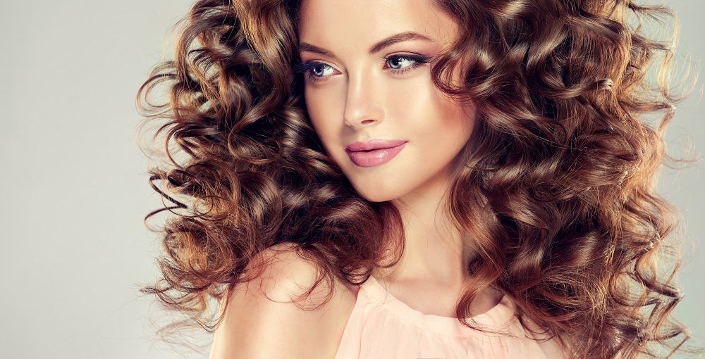 Beautiful hairstyles for a date – TOP 5
